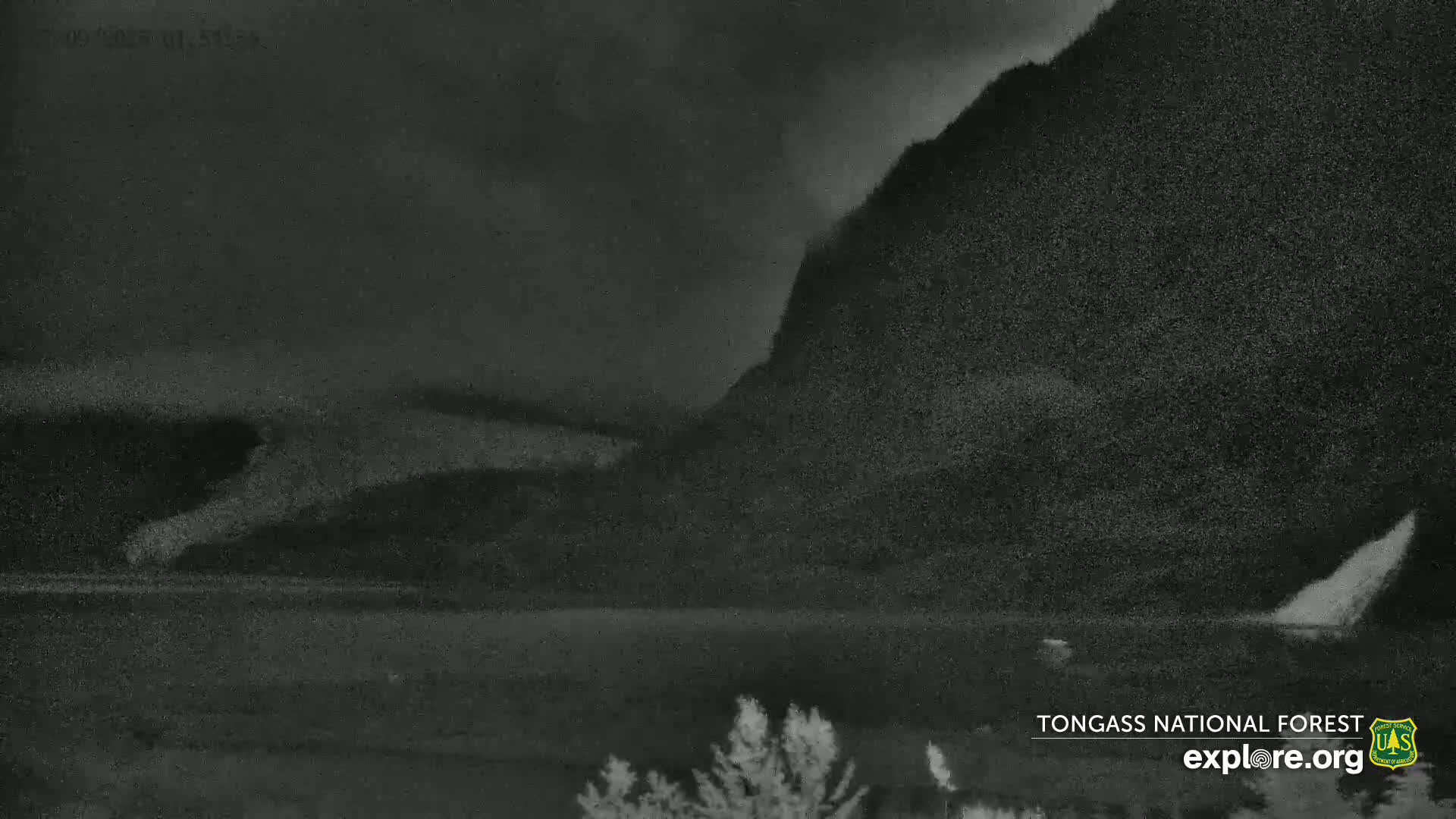 Mendenhall Glacier , Lake & Mountain Live Cam - Mendenhall Valley, Juneau, Alaska, USA