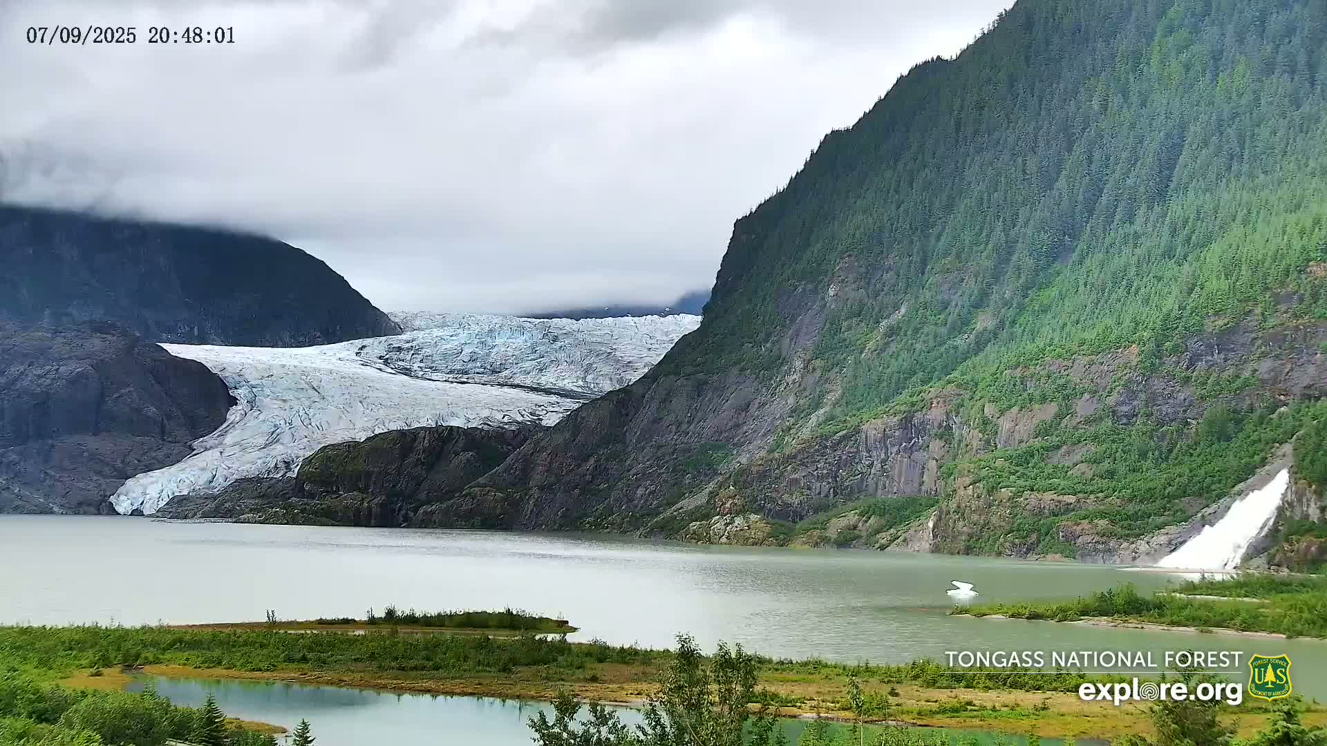 Mendenhall Glacier , Lake & Mountain Live Cam - Mendenhall Valley, Juneau, Alaska, USA