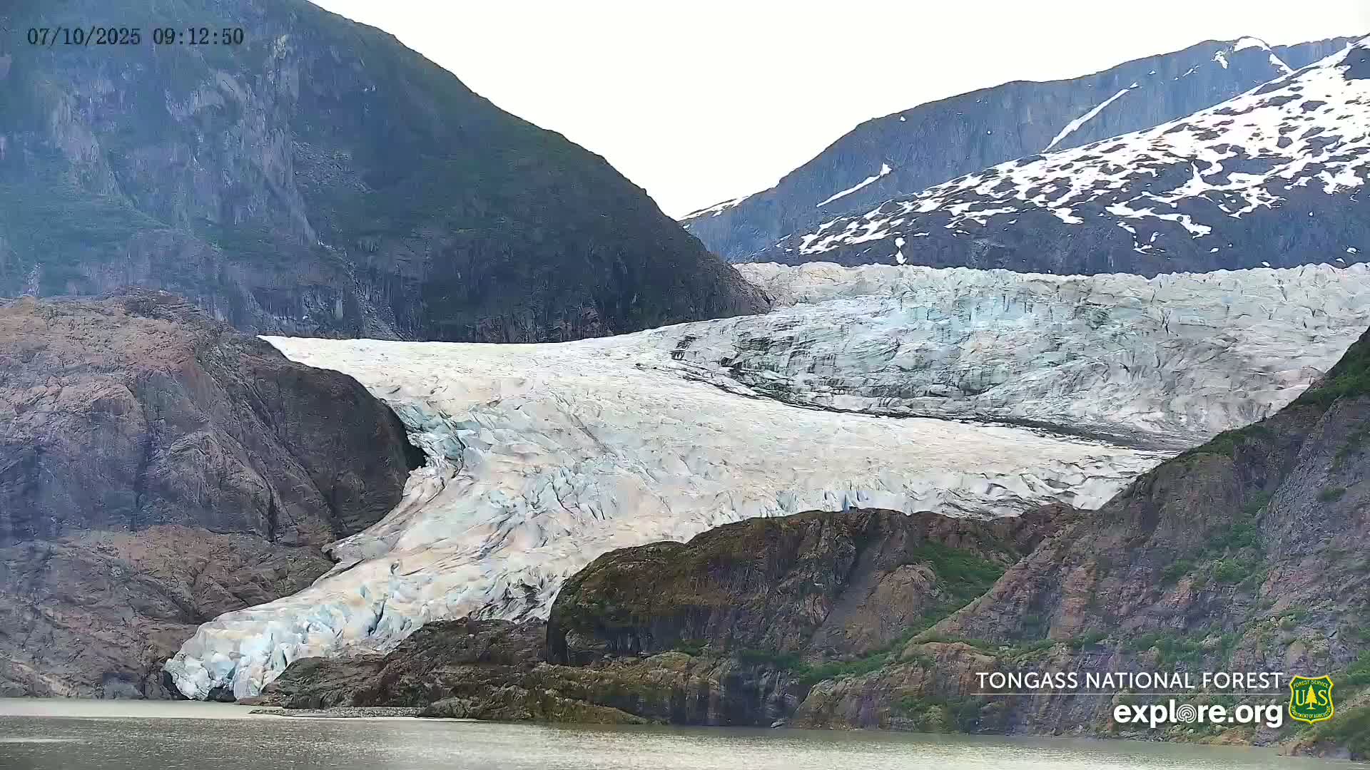 Mendenhall Glacier , Lake & Mountain Live Cam - Mendenhall Valley, Juneau, Alaska, USA
