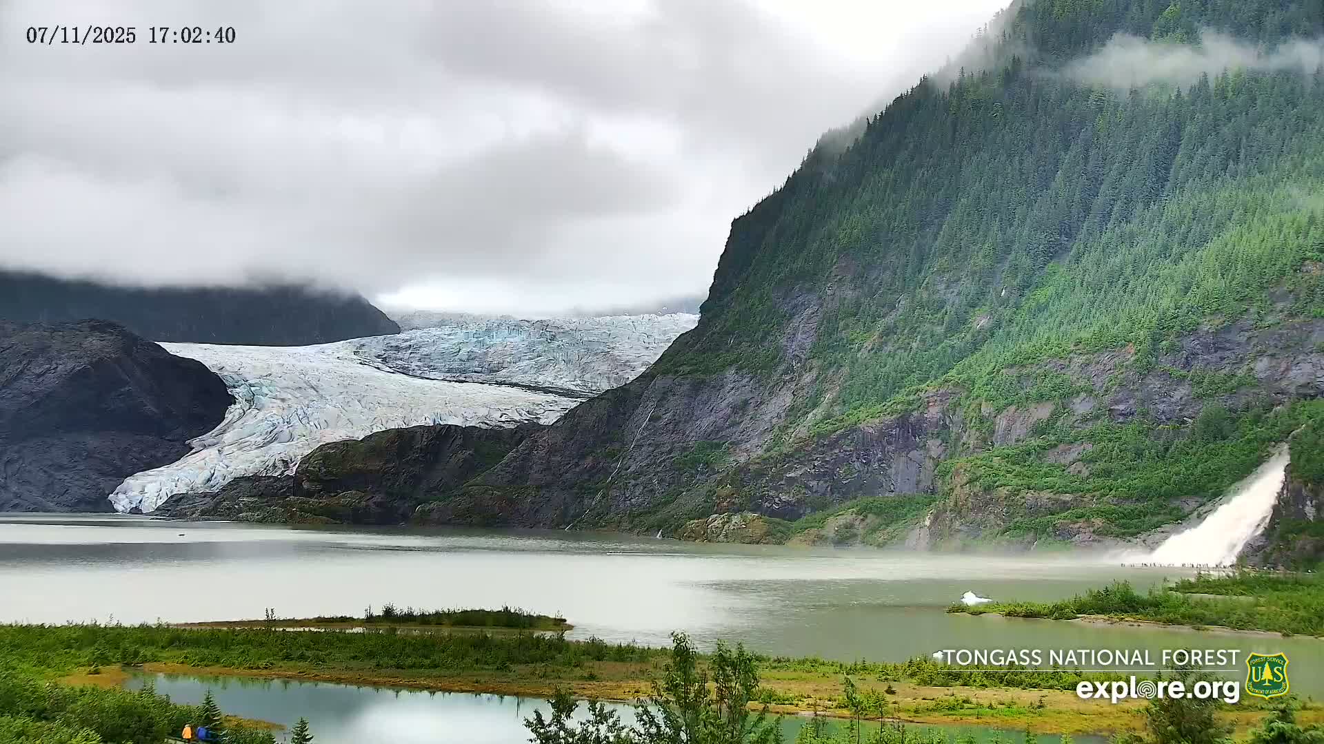 Mendenhall Glacier , Lake & Mountain Live Cam - Mendenhall Valley, Juneau, Alaska, USA
