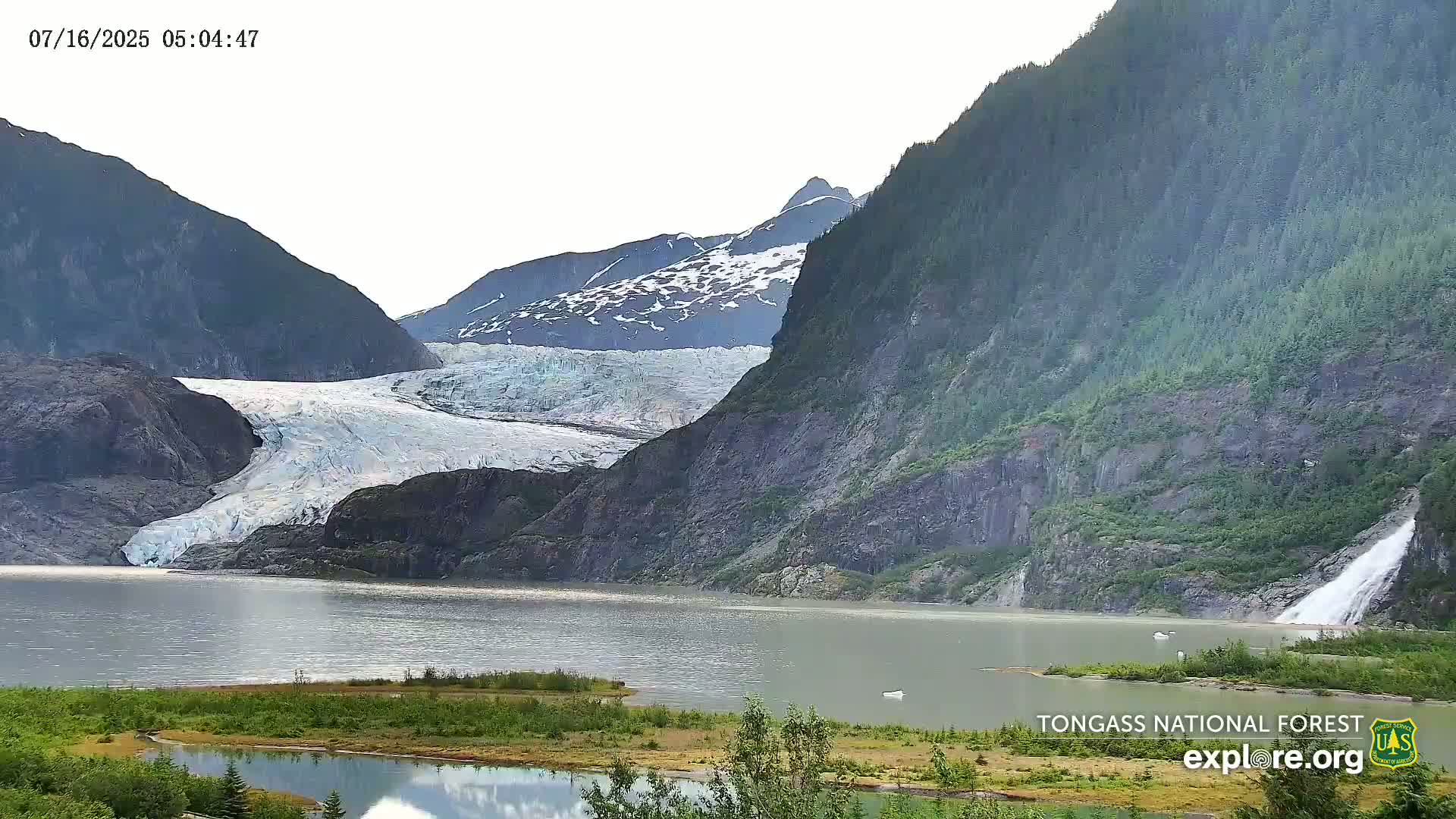 Mendenhall Glacier , Lake & Mountain Live Cam - Mendenhall Valley, Juneau, Alaska, USA