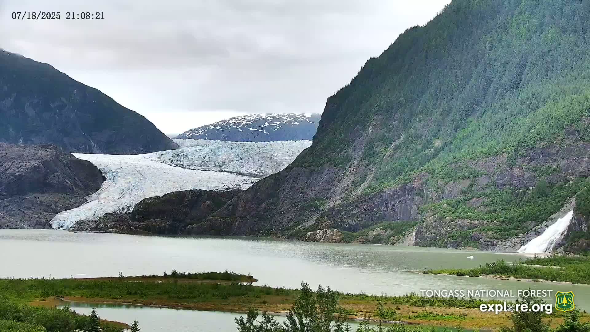 Mendenhall Glacier , Lake & Mountain Live Cam - Mendenhall Valley, Juneau, Alaska, USA