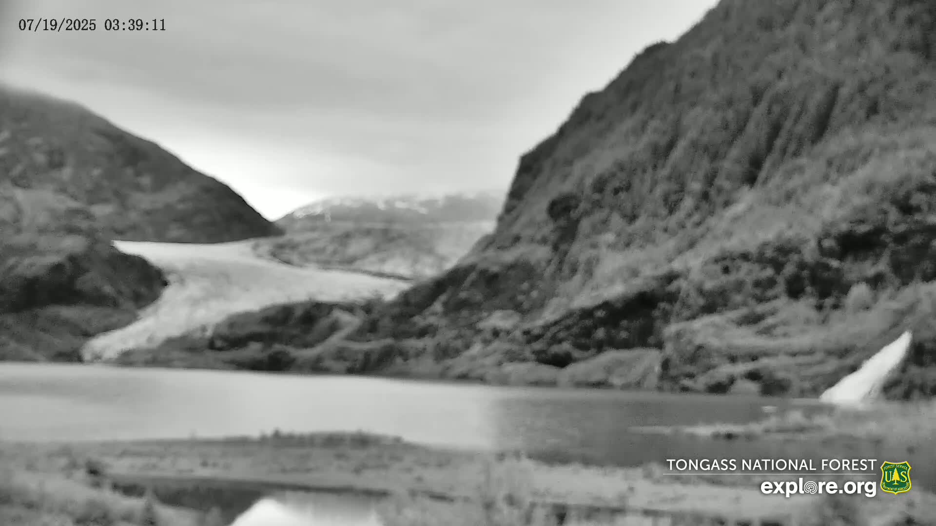 Mendenhall Glacier , Lake & Mountain Live Cam - Mendenhall Valley, Juneau, Alaska, USA