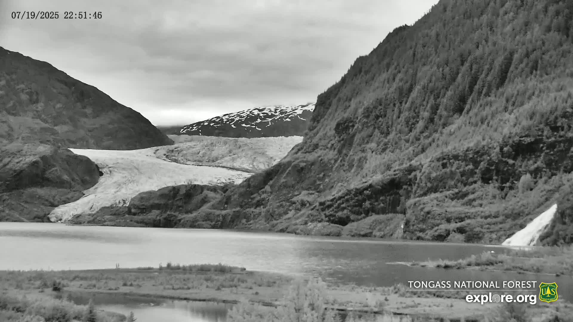 Mendenhall Glacier , Lake & Mountain Live Cam - Mendenhall Valley, Juneau, Alaska, USA