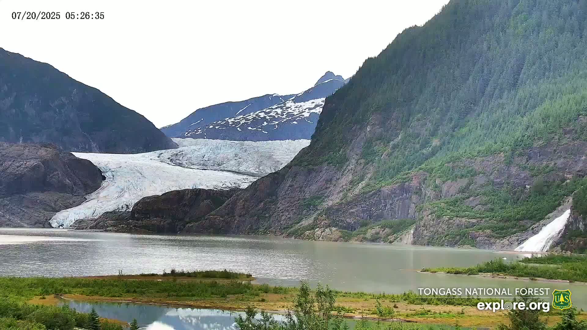 Mendenhall Glacier , Lake & Mountain Live Cam - Mendenhall Valley, Juneau, Alaska, USA
