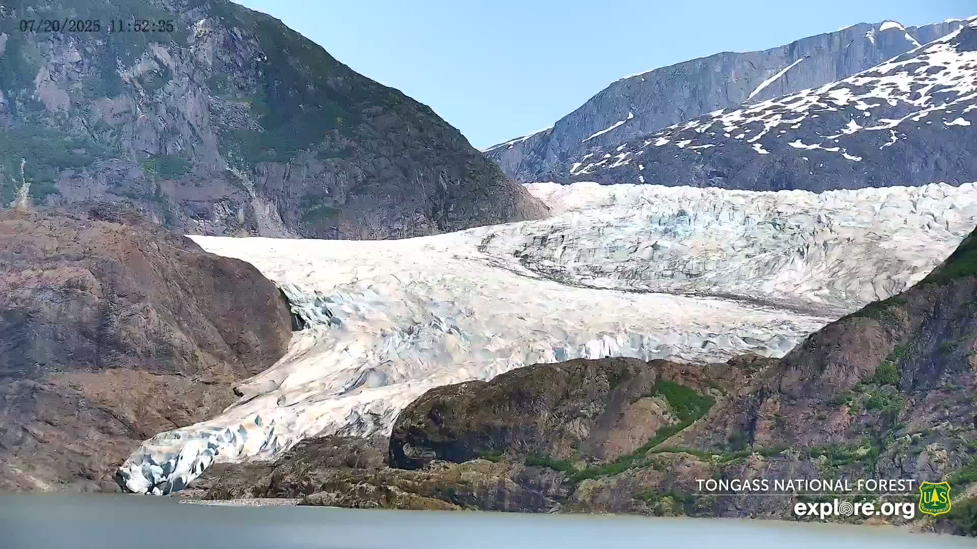 Mendenhall Glacier , Lake & Mountain Live Cam - Mendenhall Valley, Juneau, Alaska, USA