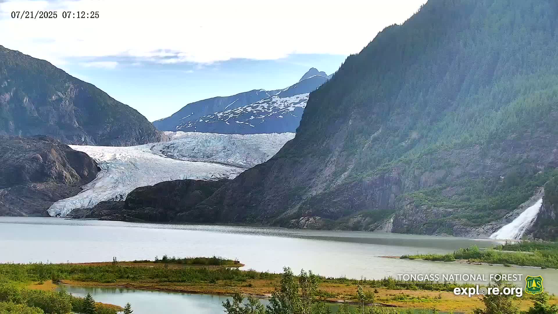 Mendenhall Glacier , Lake & Mountain Live Cam - Mendenhall Valley, Juneau, Alaska, USA