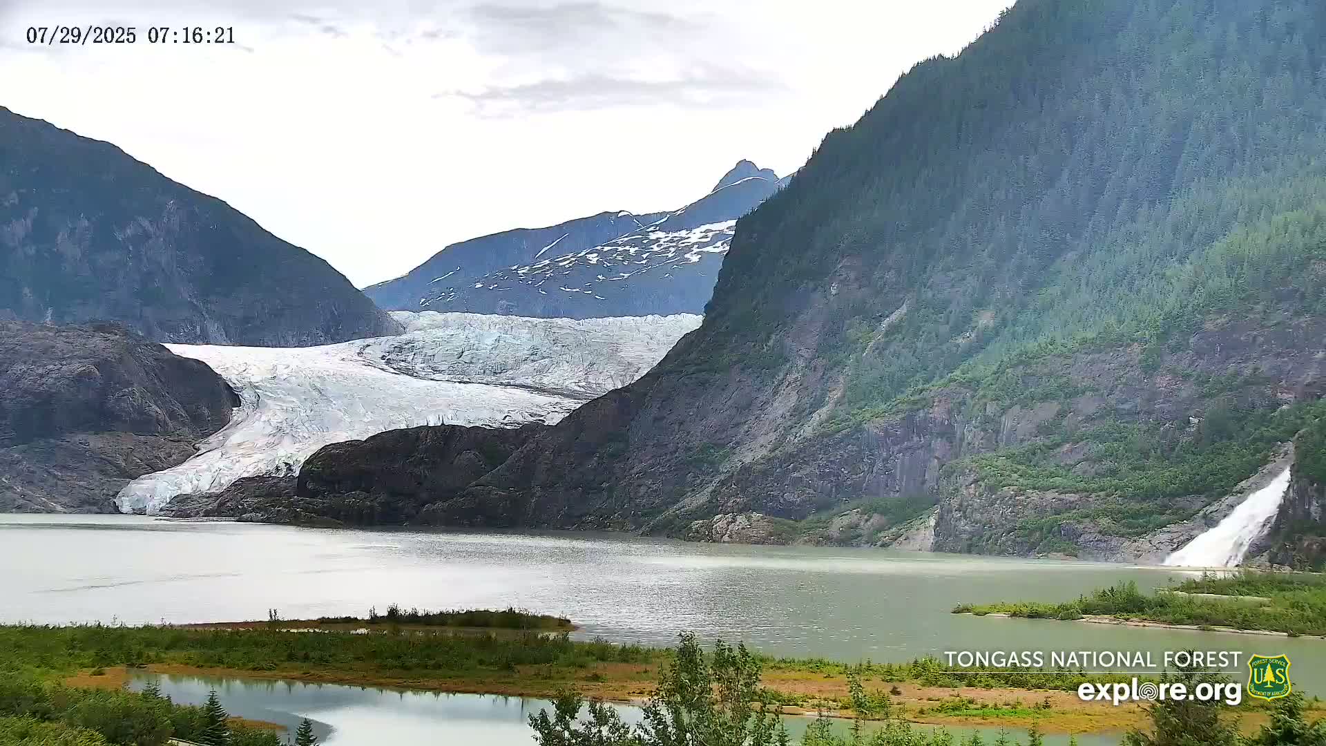 Mendenhall Glacier , Lake & Mountain Live Cam - Mendenhall Valley, Juneau, Alaska, USA