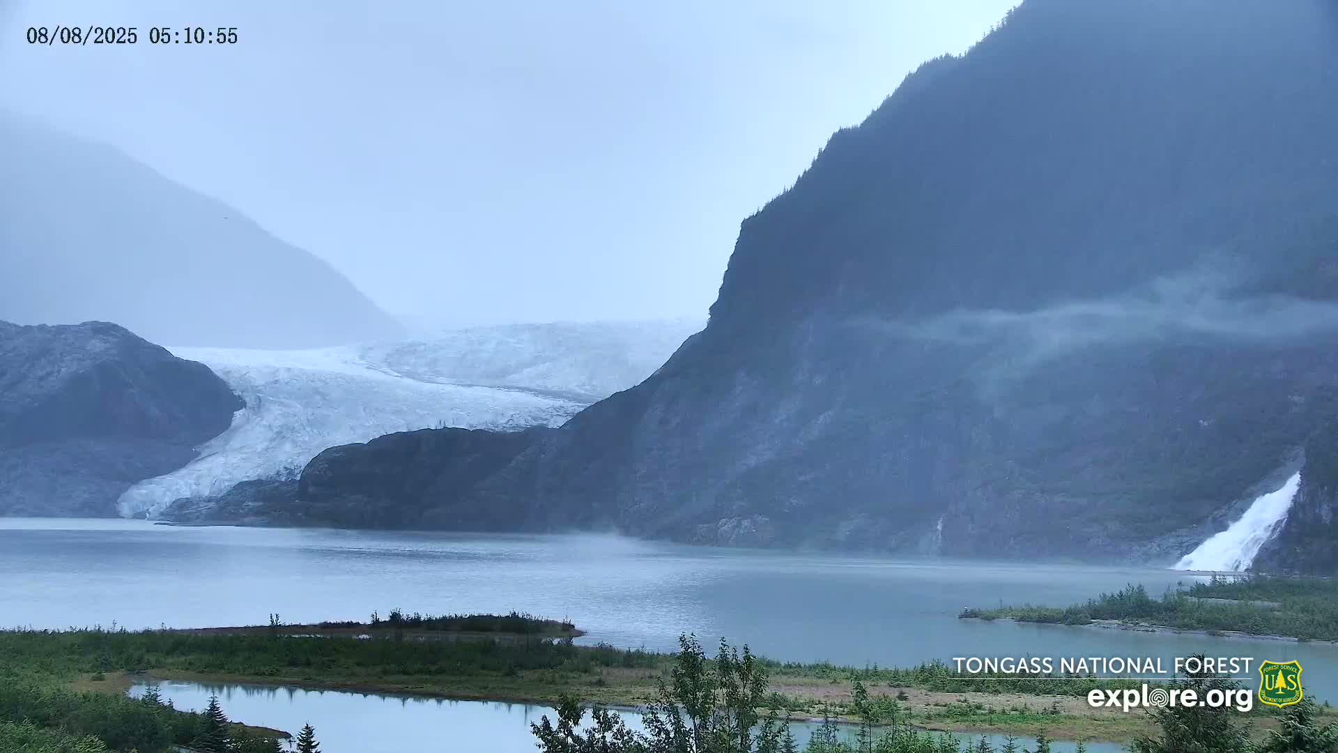 Mendenhall Glacier , Lake & Mountain Live Cam - Mendenhall Valley, Juneau, Alaska, USA
