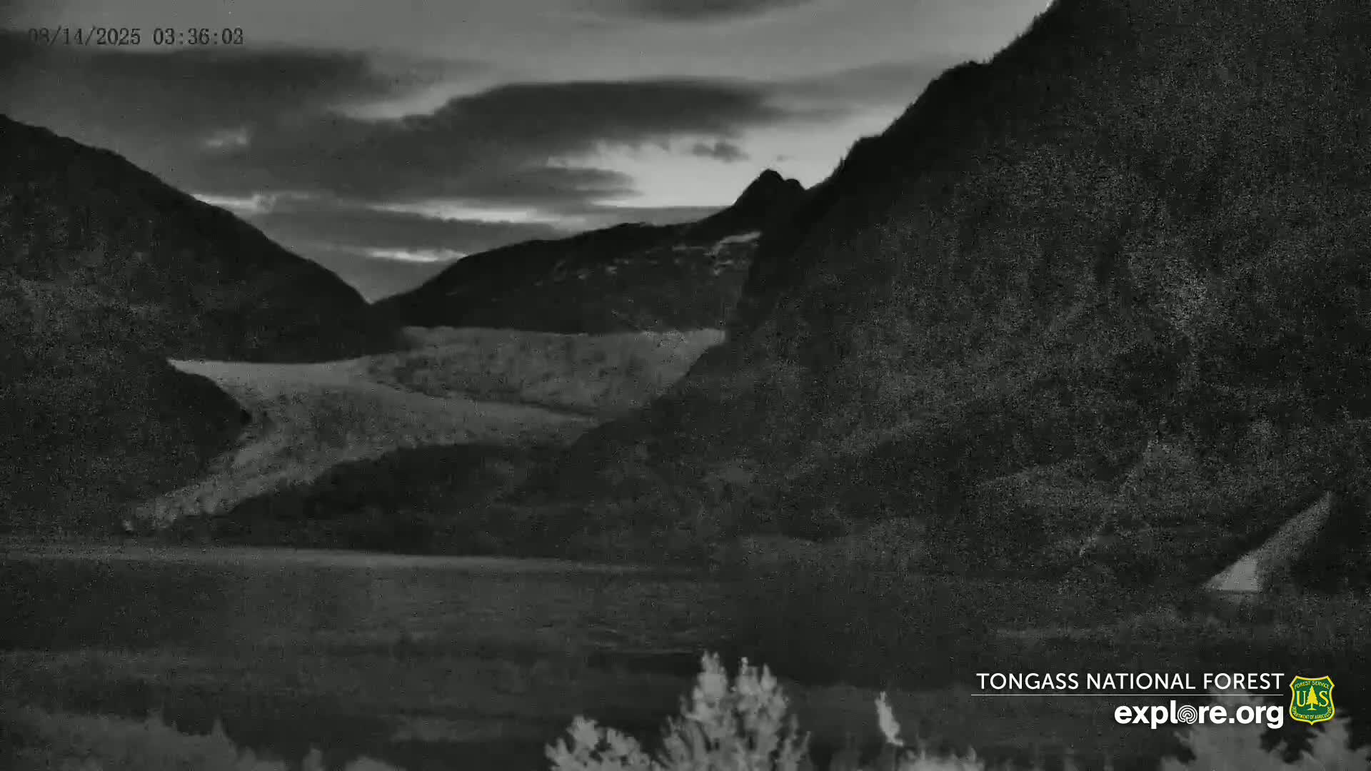 Mendenhall Glacier , Lake & Mountain Live Cam - Mendenhall Valley, Juneau, Alaska, USA