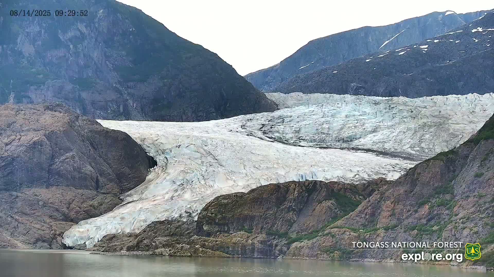 Mendenhall Glacier , Lake & Mountain Live Cam - Mendenhall Valley, Juneau, Alaska, USA