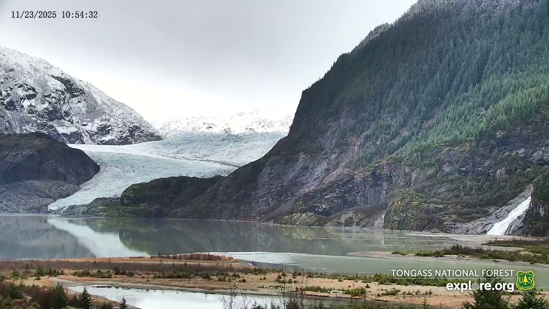 Mendenhall Glacier , Lake & Mountain Live Cam - Mendenhall Valley, Juneau, Alaska, USA