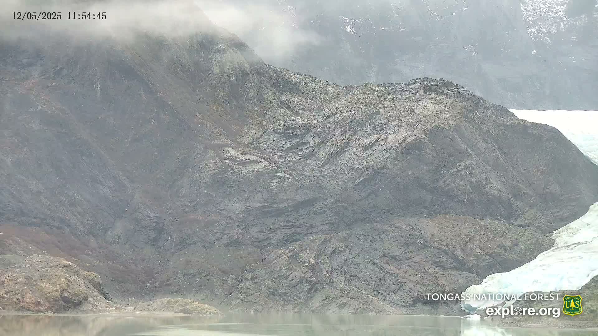 Mendenhall Glacier , Lake & Mountain Live Cam - Mendenhall Valley, Juneau, Alaska, USA