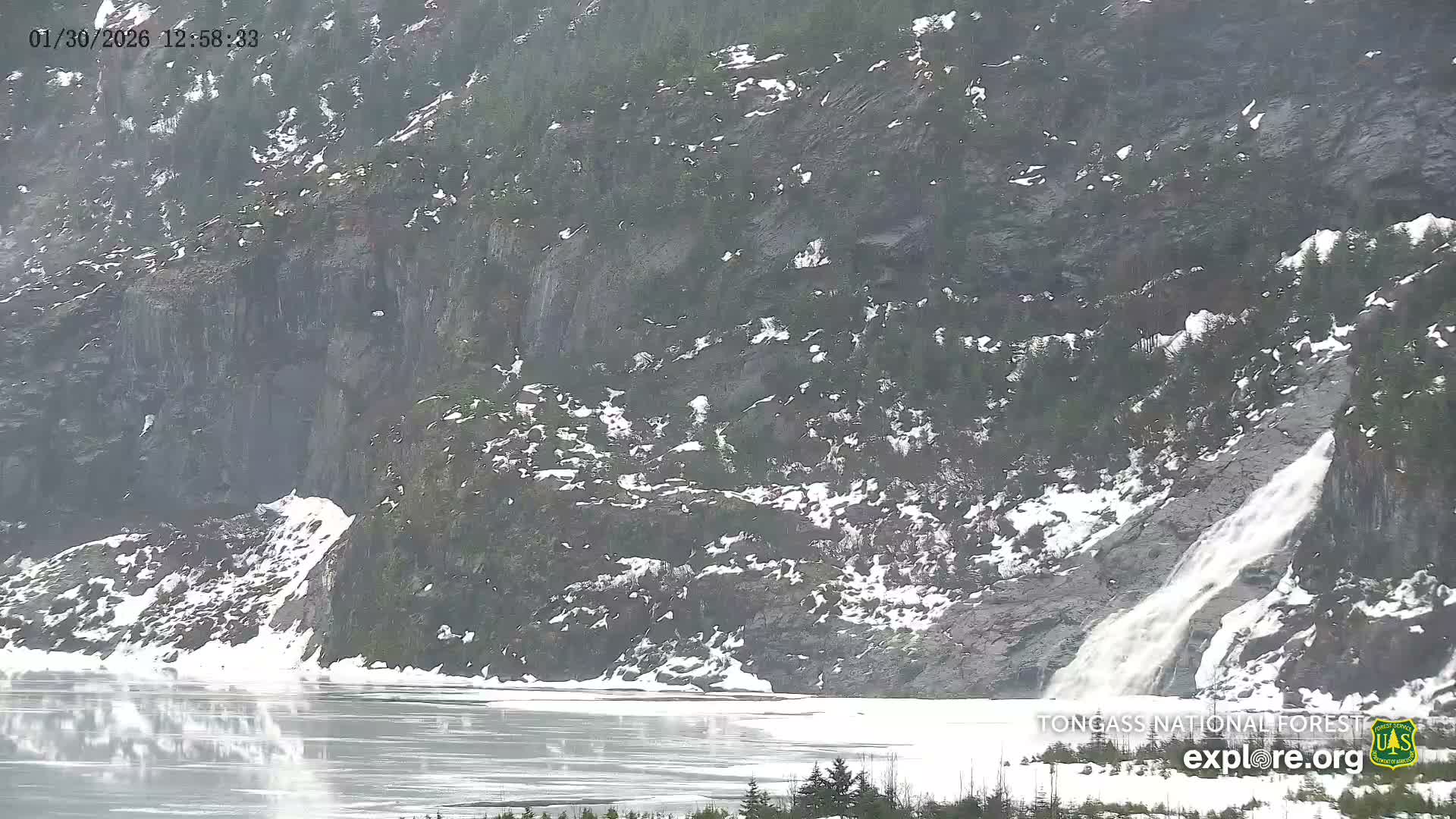 Mendenhall Glacier , Lake & Mountain Live Cam - Mendenhall Valley, Juneau, Alaska, USA