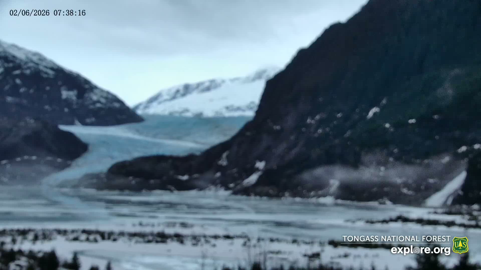 Mendenhall Glacier , Lake & Mountain Live Cam - Mendenhall Valley, Juneau, Alaska, USA