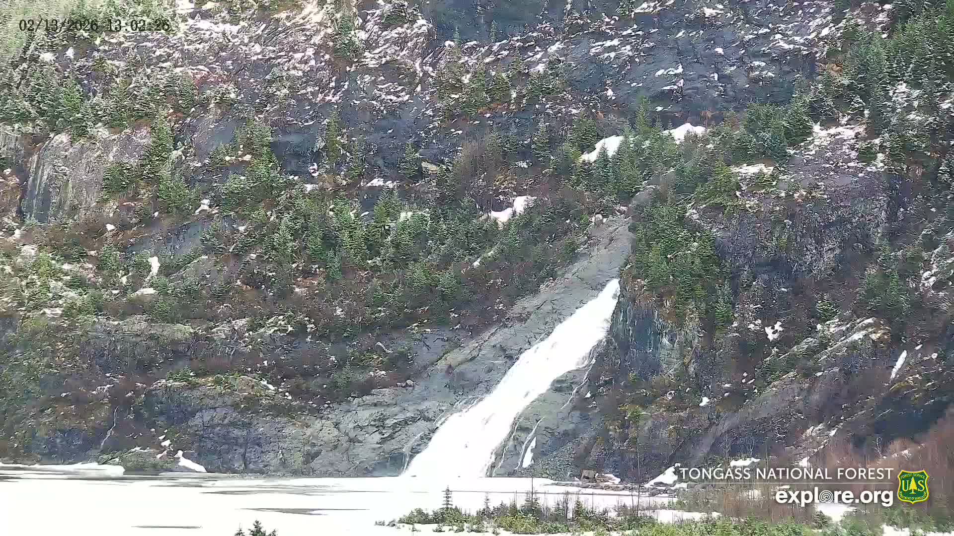 Mendenhall Glacier , Lake & Mountain Live Cam - Mendenhall Valley, Juneau, Alaska, USA
