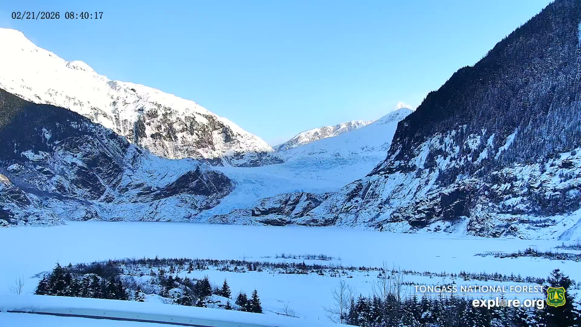 Mendenhall Glacier , Lake & Mountain Live Cam - Mendenhall Valley, Juneau, Alaska, USA