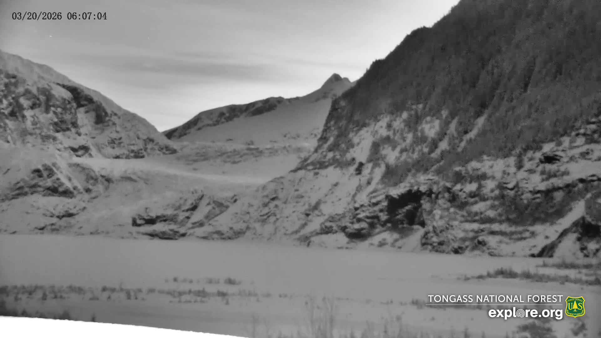 Mendenhall Glacier , Lake & Mountain Live Cam - Mendenhall Valley, Juneau, Alaska, USA