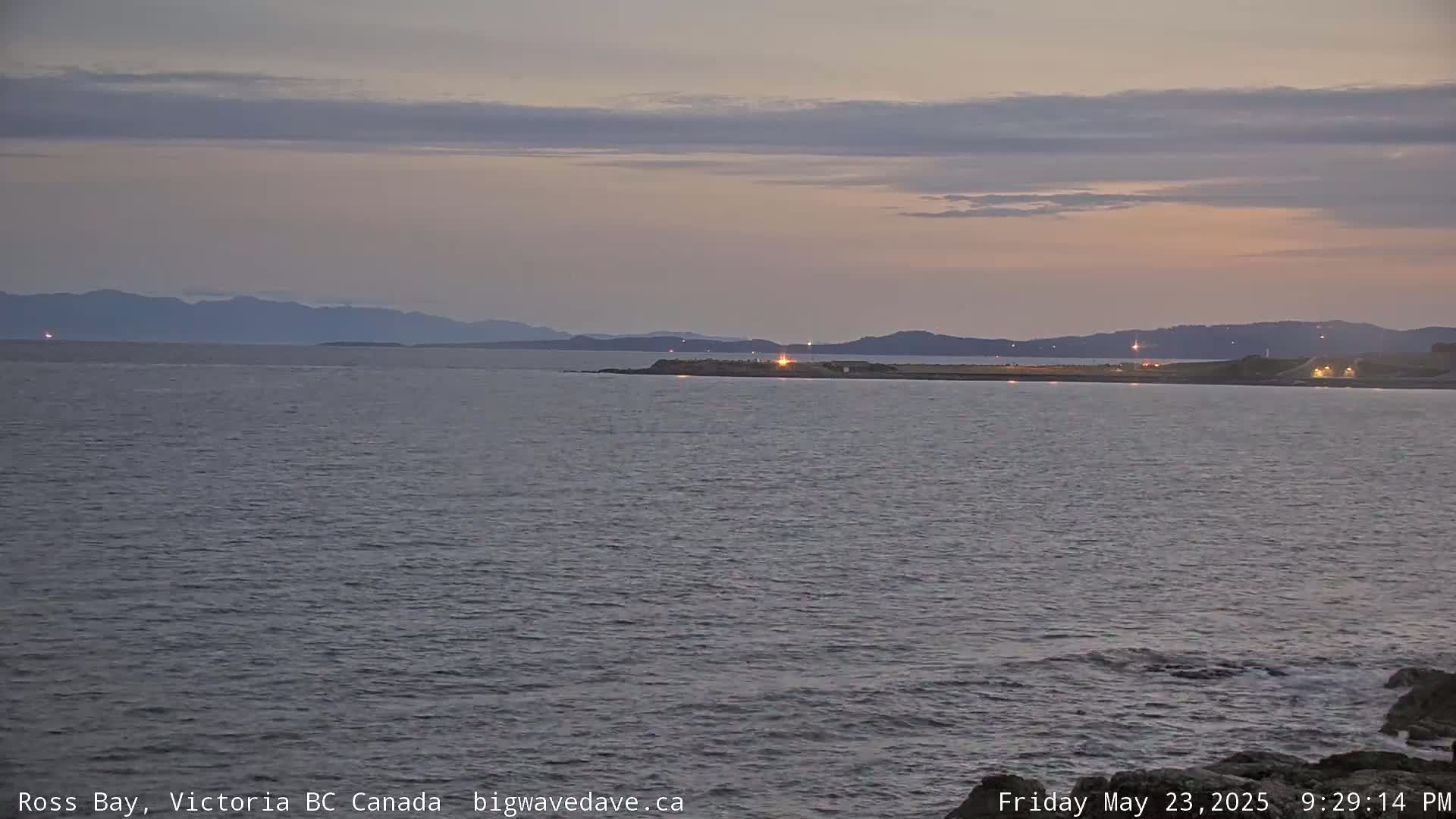 Fairfield District & Ross Bay Pasific & Trail Island Live Cam - Fairfield,  Victoria, Capital Regional District, British Columbia, Canada