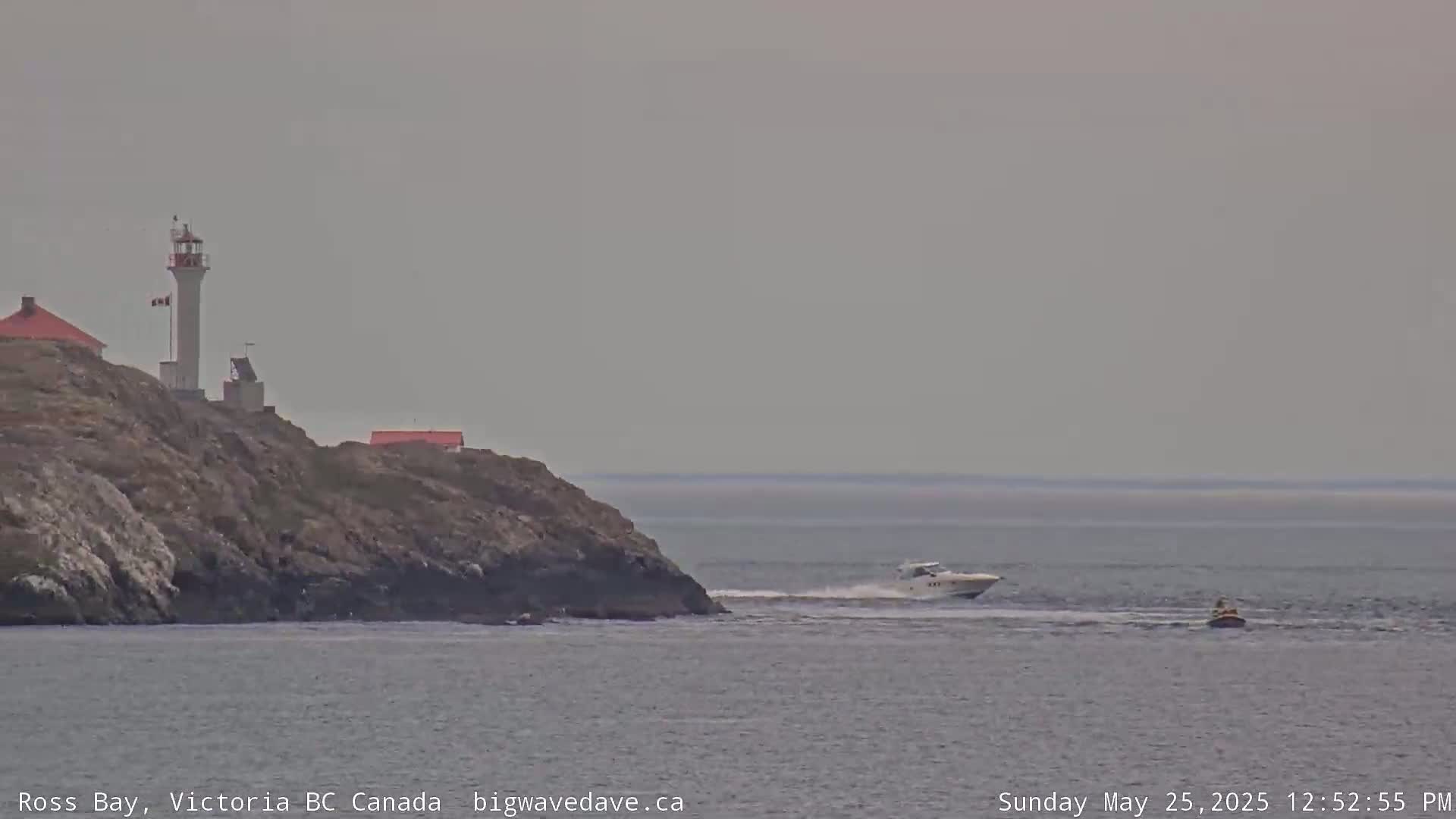 Fairfield District & Ross Bay Pasific & Trail Island Live Cam - Fairfield,  Victoria, Capital Regional District, British Columbia, Canada