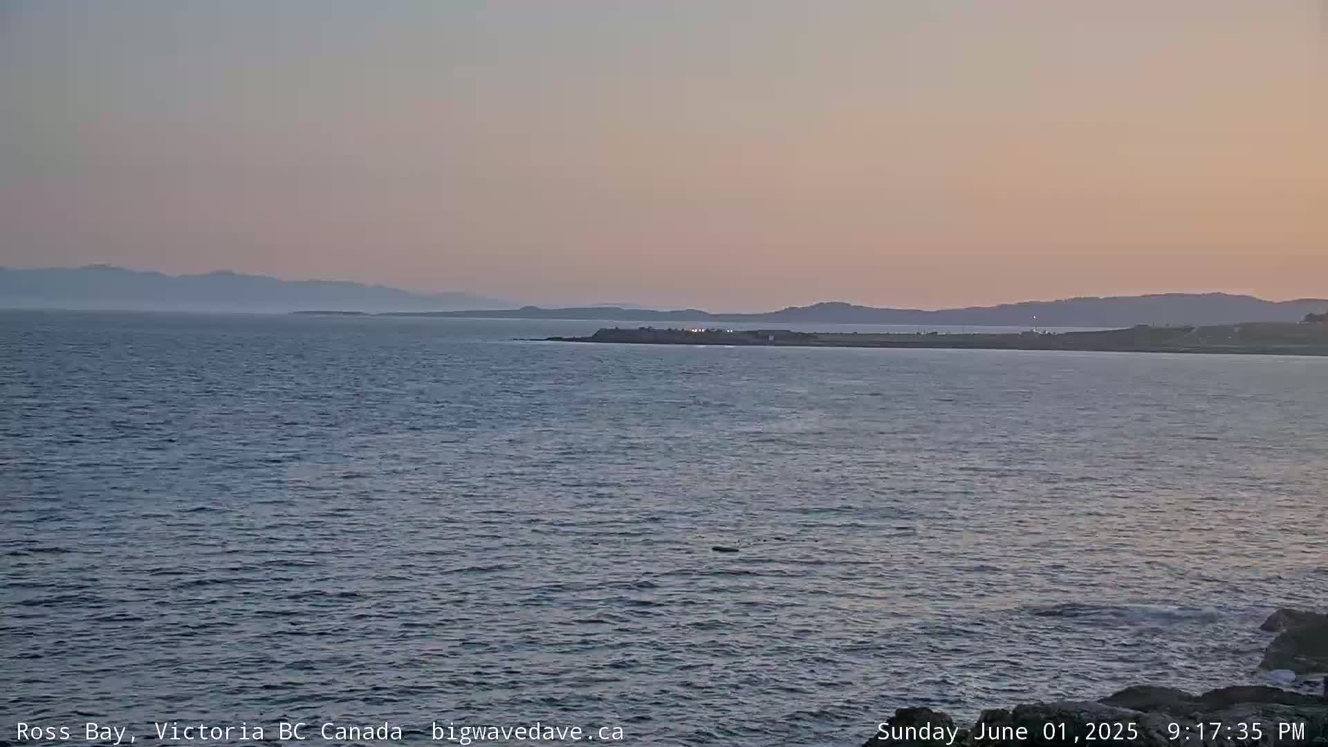 Fairfield District & Ross Bay Pasific & Trail Island Live Cam - Fairfield,  Victoria, Capital Regional District, British Columbia, Canada