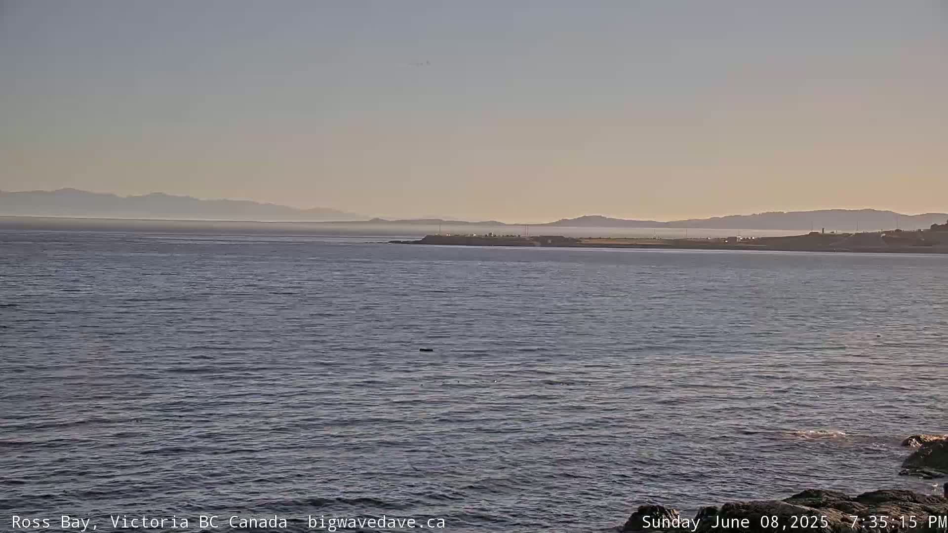 Fairfield District & Ross Bay Pasific & Trail Island Live Cam - Fairfield,  Victoria, Capital Regional District, British Columbia, Canada