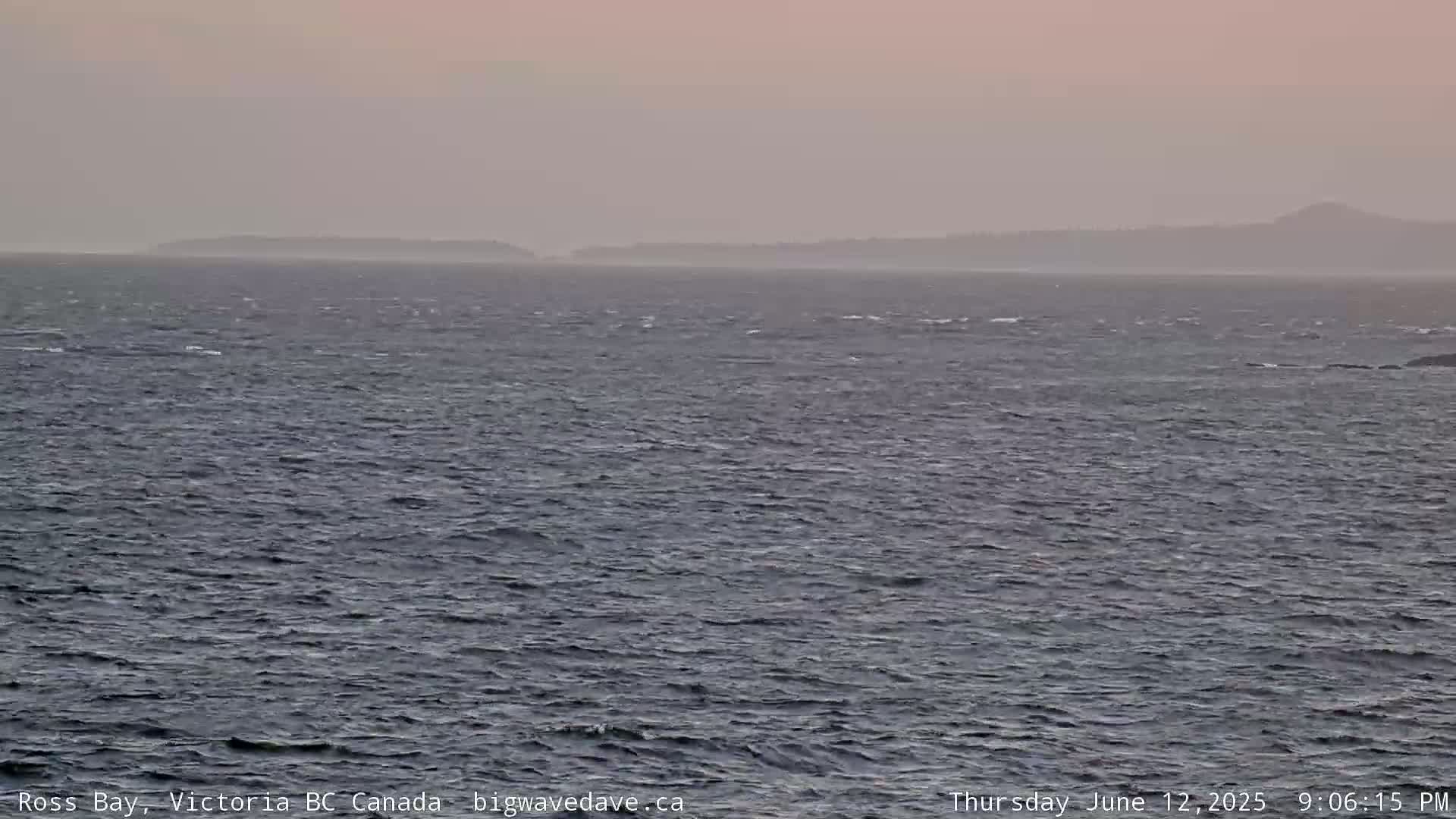 Fairfield District & Ross Bay Pasific & Trail Island Live Cam - Fairfield,  Victoria, Capital Regional District, British Columbia, Canada