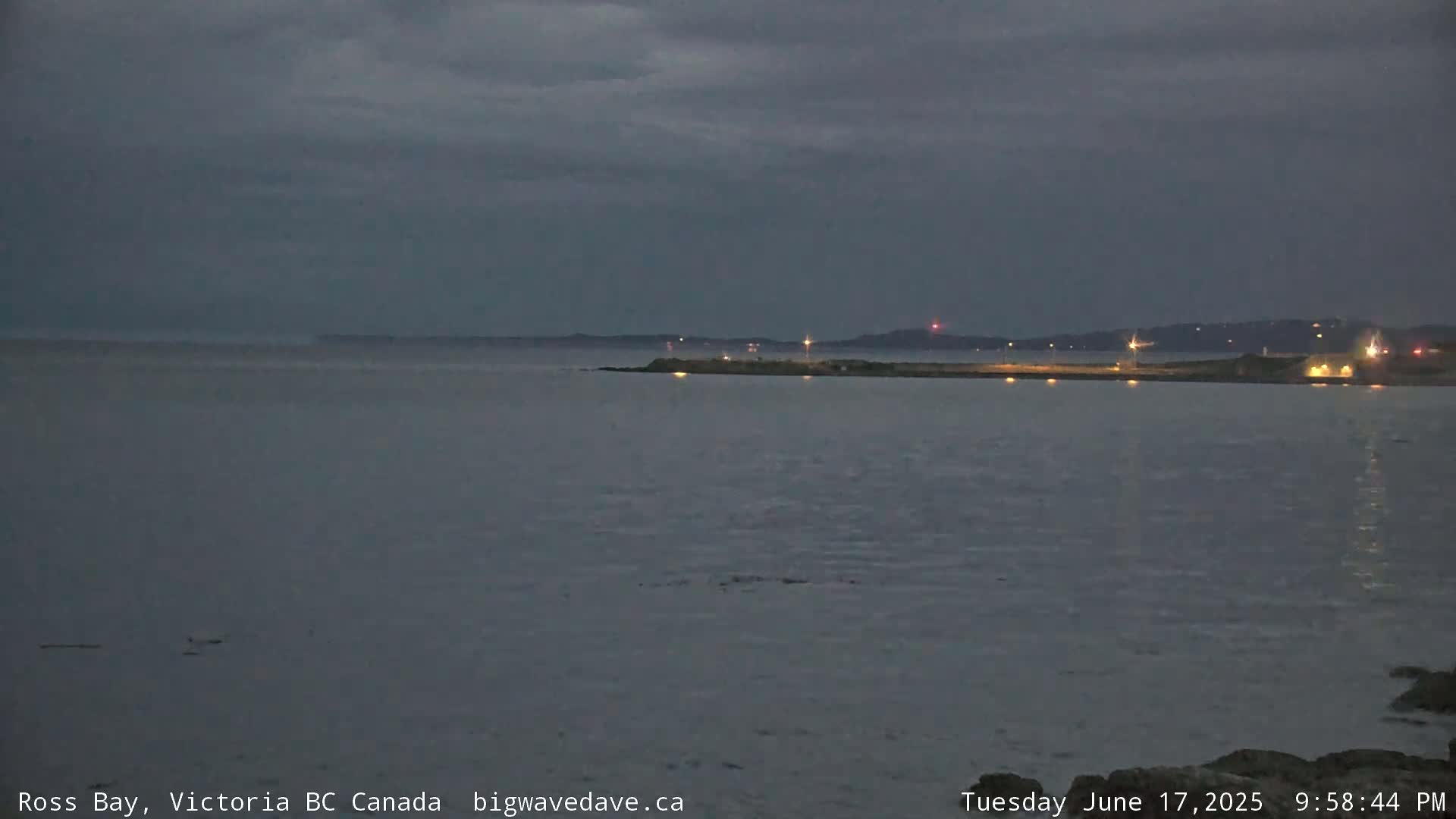 Fairfield District & Ross Bay Pasific & Trail Island Live Cam - Fairfield,  Victoria, Capital Regional District, British Columbia, Canada