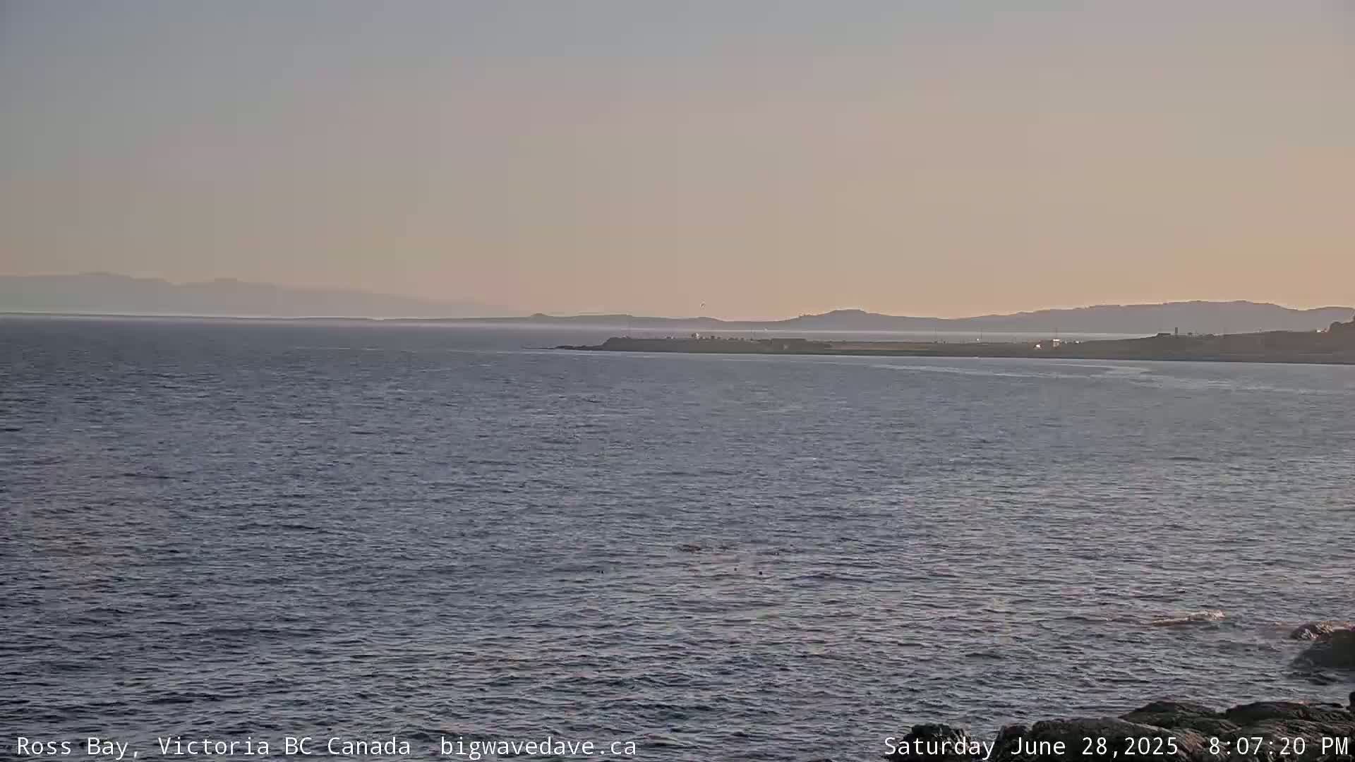Fairfield District & Ross Bay Pasific & Trail Island Live Cam - Fairfield,  Victoria, Capital Regional District, British Columbia, Canada