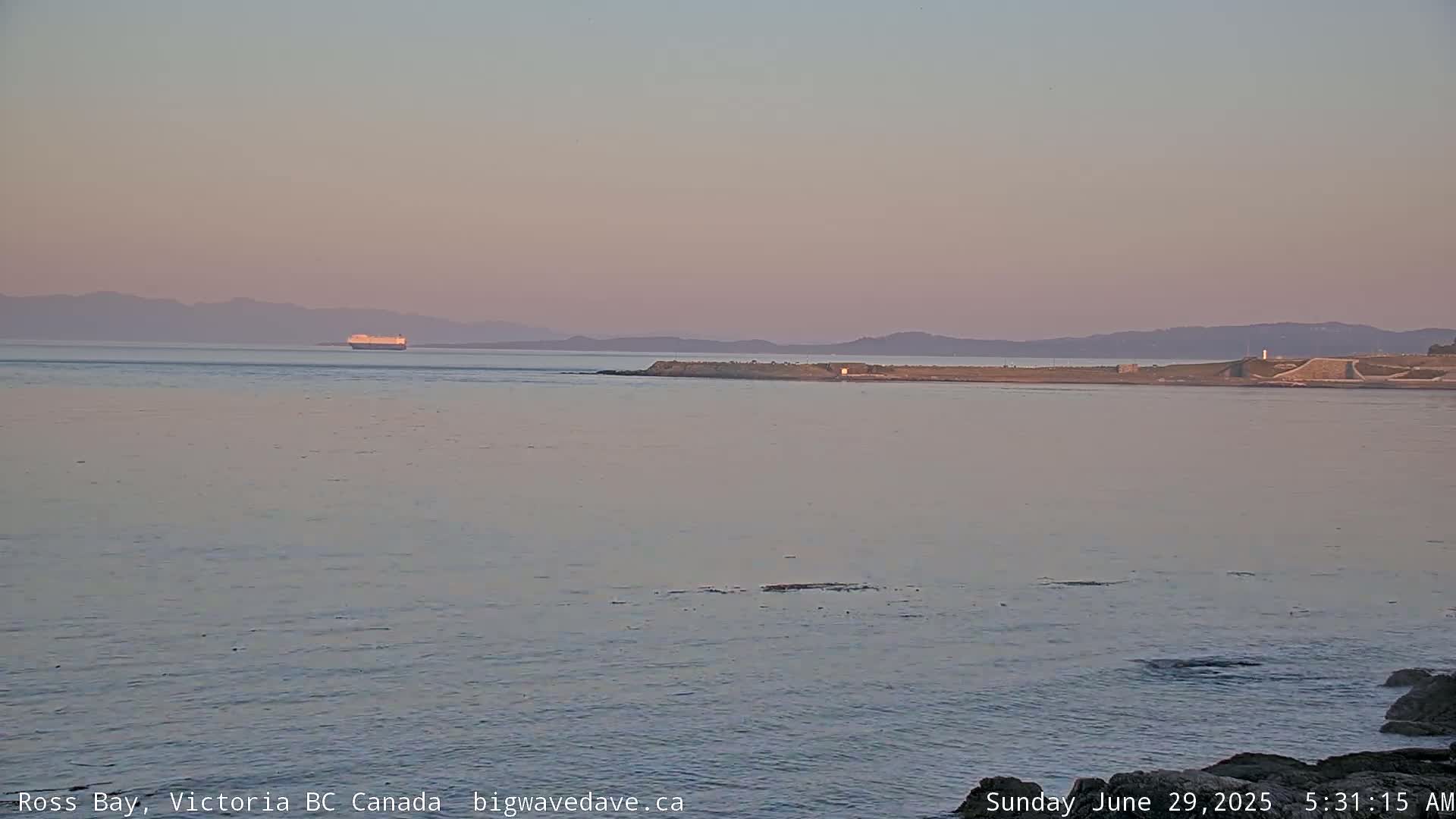Fairfield District & Ross Bay Pasific & Trail Island Live Cam - Fairfield,  Victoria, Capital Regional District, British Columbia, Canada