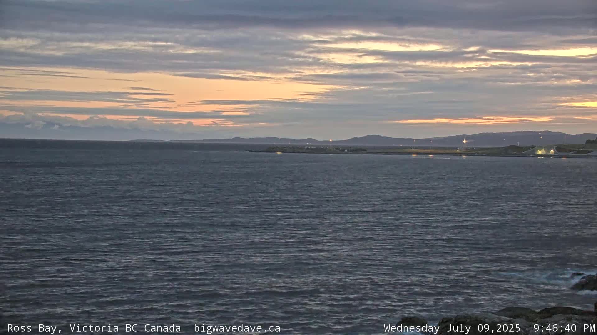 Fairfield District & Ross Bay Pasific & Trail Island Live Cam - Fairfield,  Victoria, Capital Regional District, British Columbia, Canada