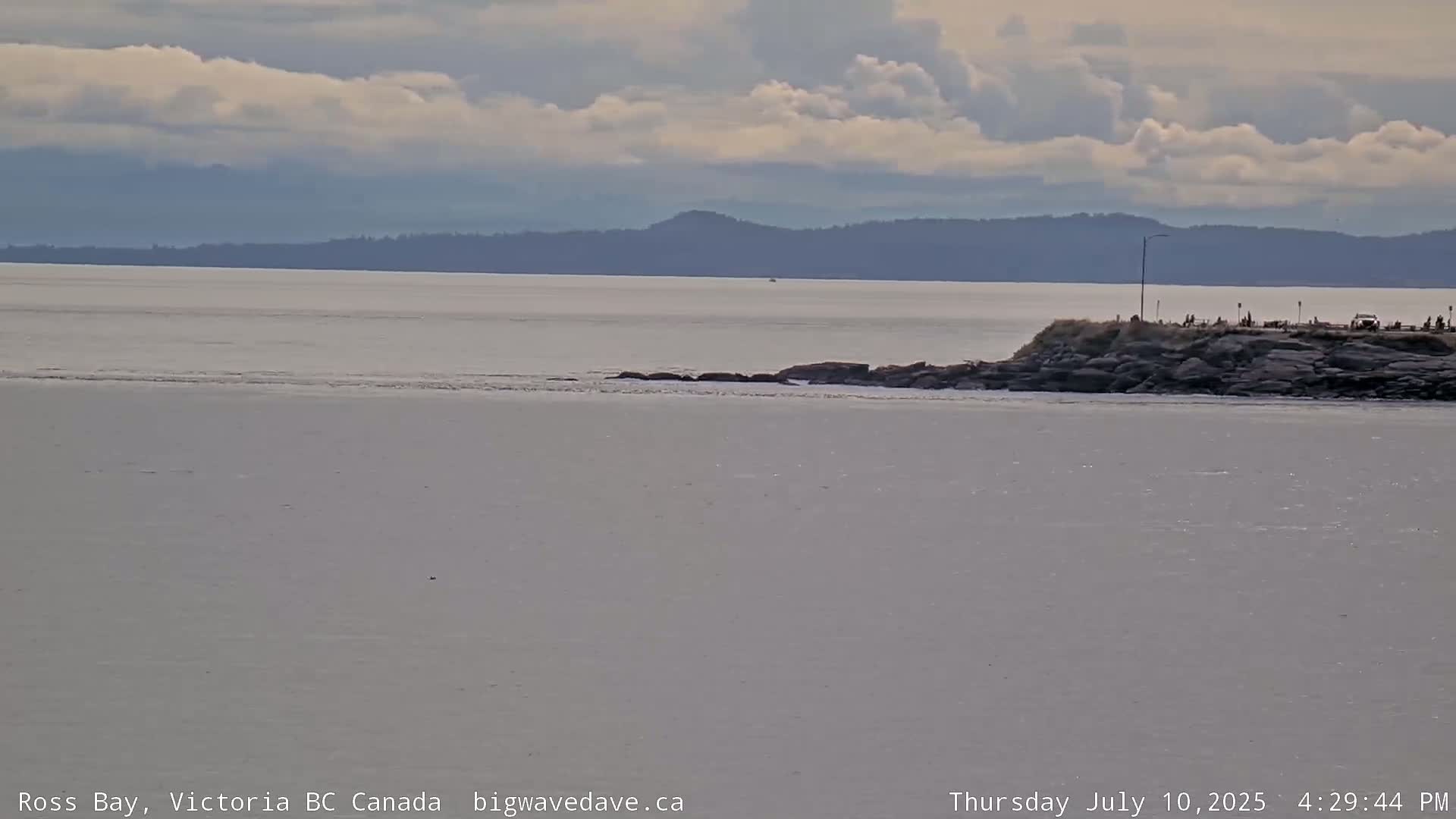 Fairfield District & Ross Bay Pasific & Trail Island Live Cam - Fairfield,  Victoria, Capital Regional District, British Columbia, Canada