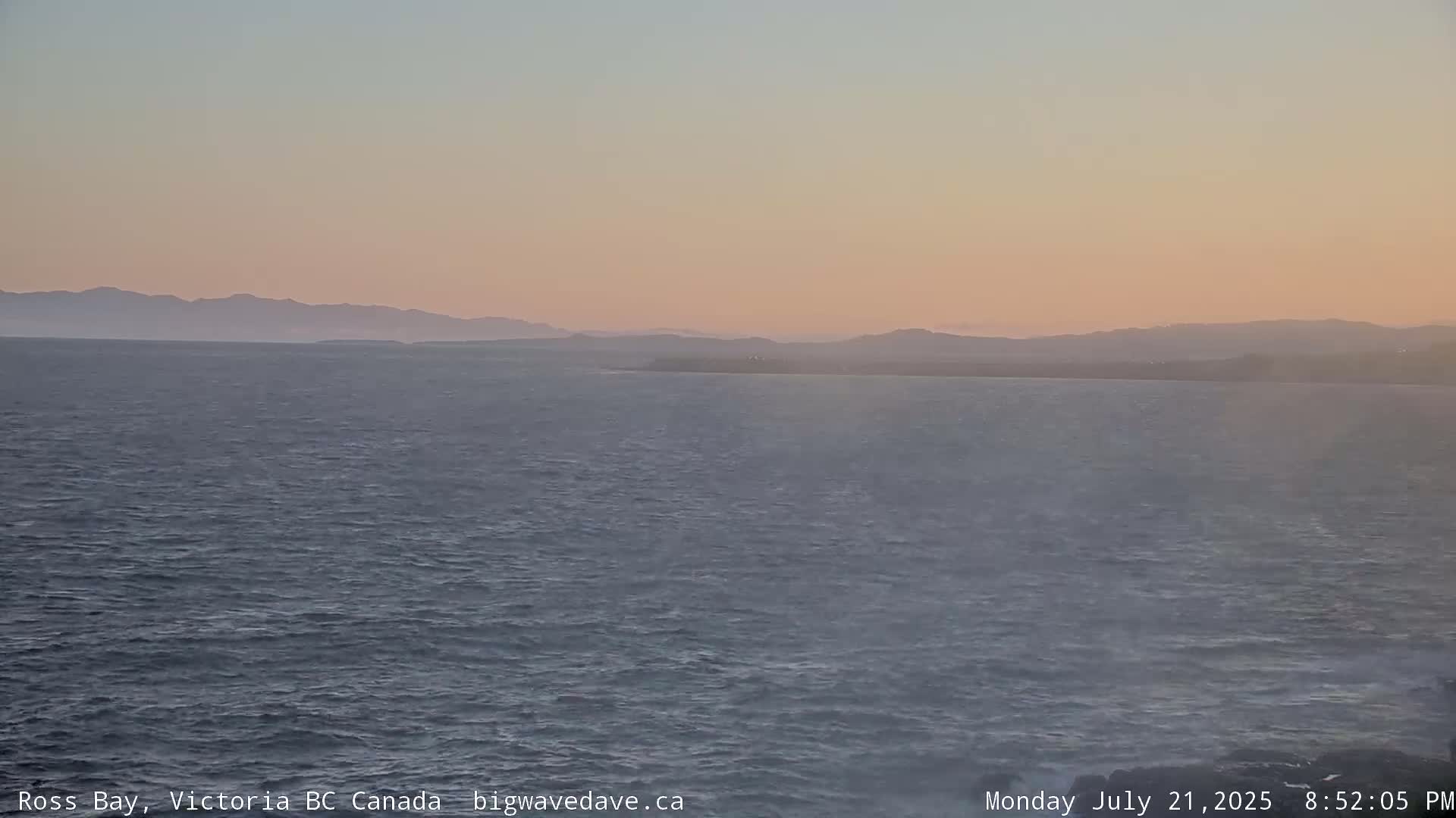 Fairfield District & Ross Bay Pasific & Trail Island Live Cam - Fairfield,  Victoria, Capital Regional District, British Columbia, Canada