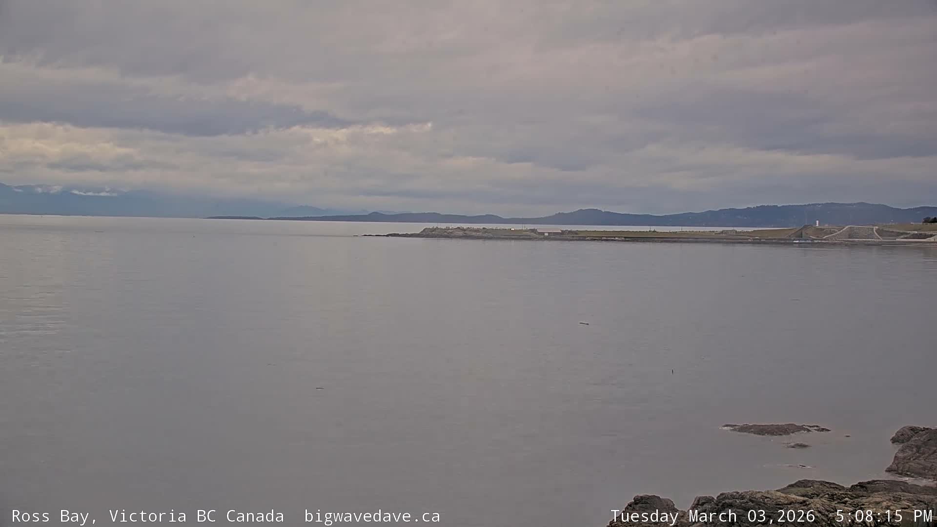 Fairfield District & Ross Bay Pasific & Trail Island Live Cam - Fairfield,  Victoria, Capital Regional District, British Columbia, Canada