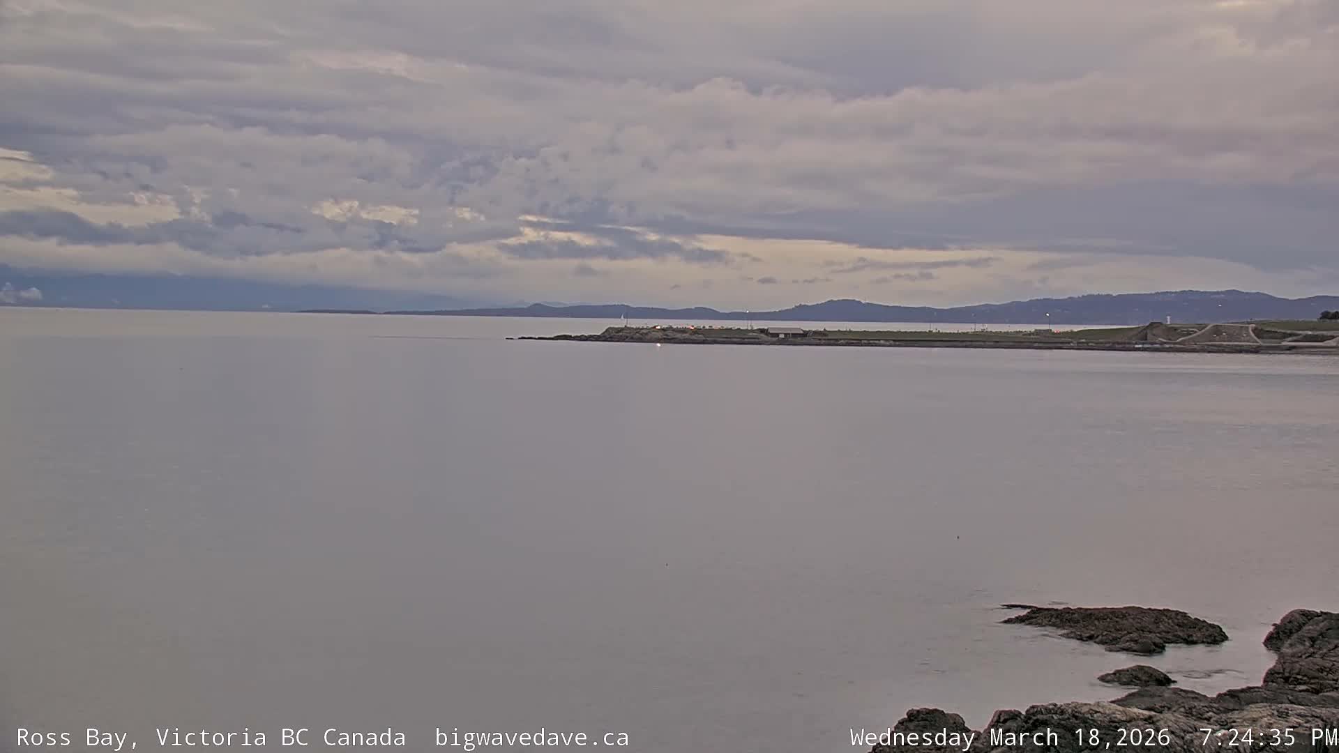 Fairfield District & Ross Bay Pasific & Trail Island Live Cam - Fairfield,  Victoria, Capital Regional District, British Columbia, Canada