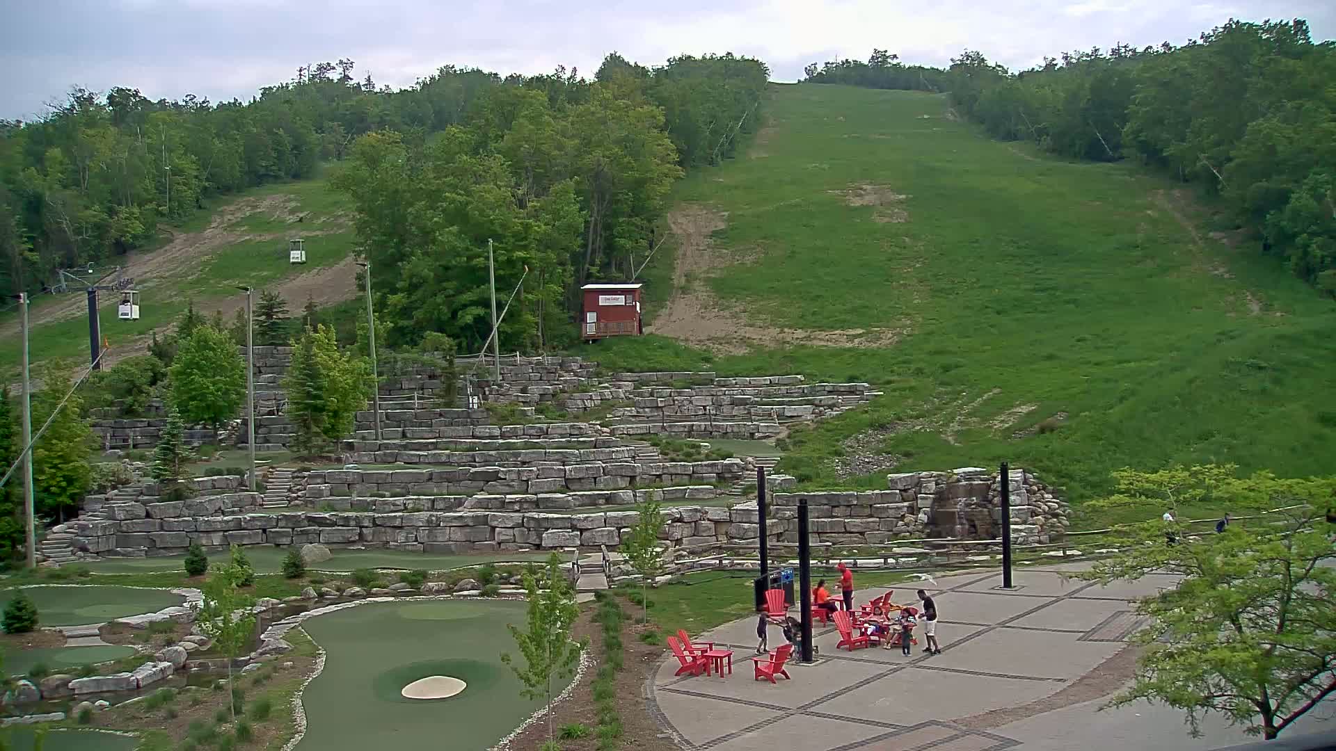 Blue Mountain Village Base Ski Slope and Ropeway Live Cam - Collingwood, Blue Mountains, Simcoe, Ontario, Canada