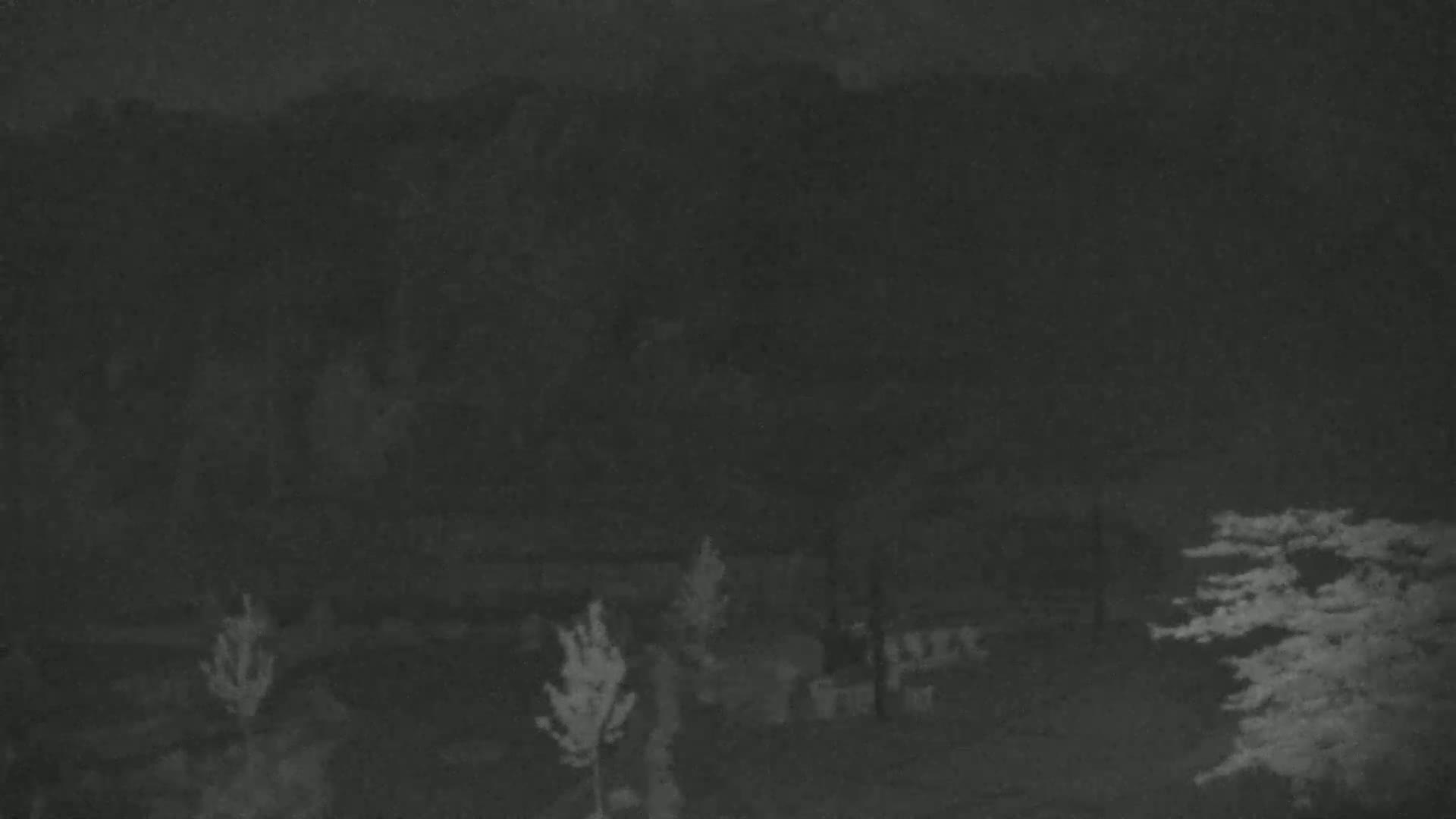 Blue Mountain Village Base Ski Slope and Ropeway Live Cam - Collingwood, Blue Mountains, Simcoe, Ontario, Canada