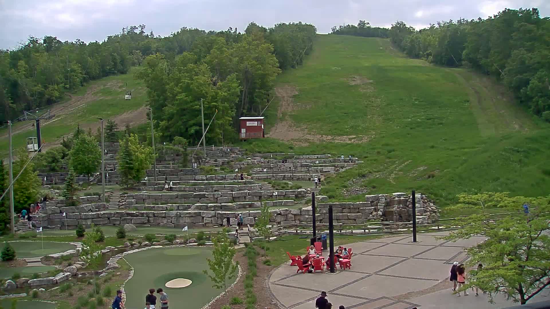 Blue Mountain Village Base Ski Slope and Ropeway Live Cam - Collingwood, Blue Mountains, Simcoe, Ontario, Canada