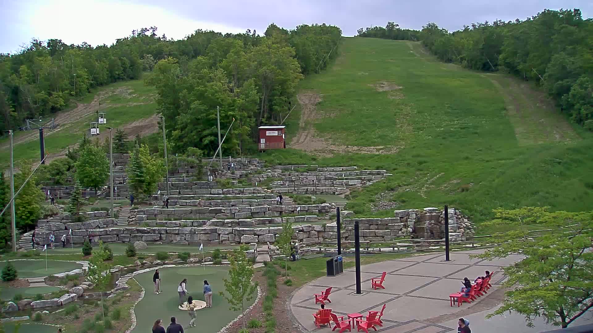Blue Mountain Village Base Ski Slope and Ropeway Live Cam - Collingwood, Blue Mountains, Simcoe, Ontario, Canada