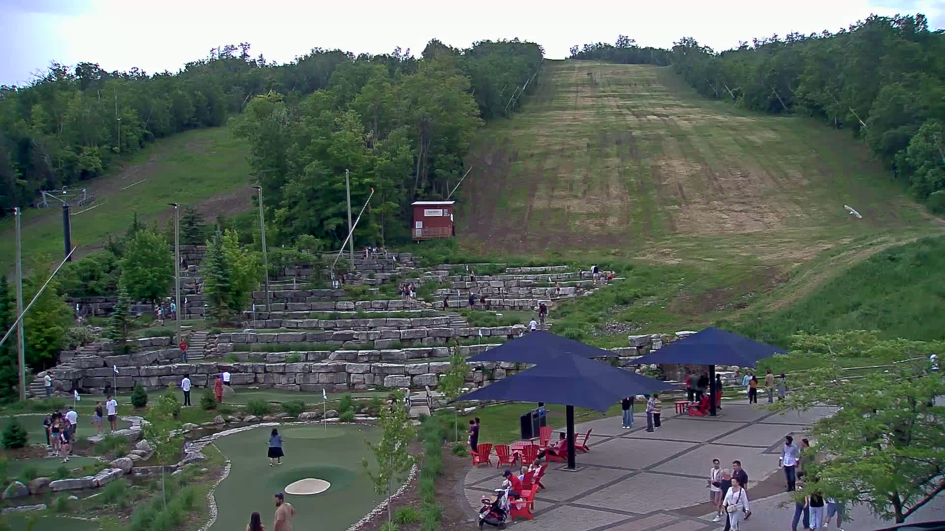 Blue Mountain Village Base Ski Slope and Ropeway Live Cam - Collingwood, Blue Mountains, Simcoe, Ontario, Canada