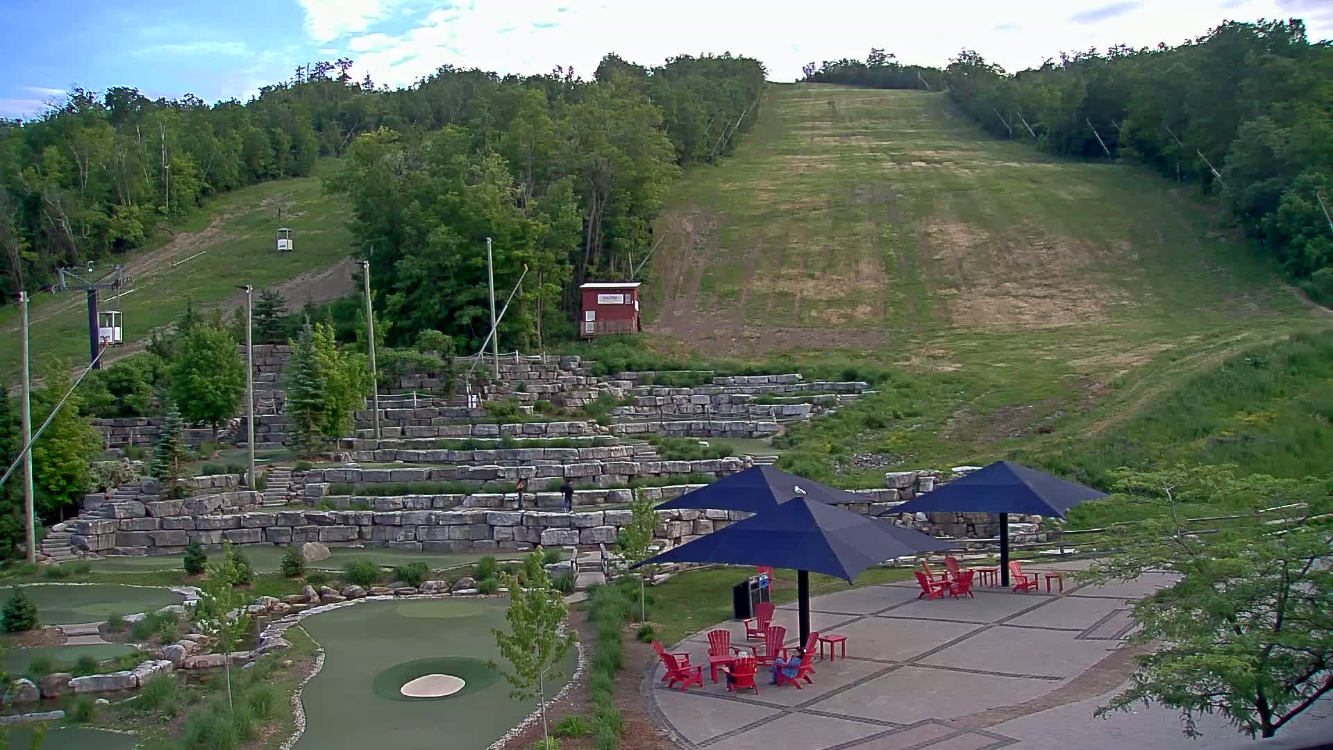 Blue Mountain Village Base Ski Slope and Ropeway Live Cam - Collingwood, Blue Mountains, Simcoe, Ontario, Canada