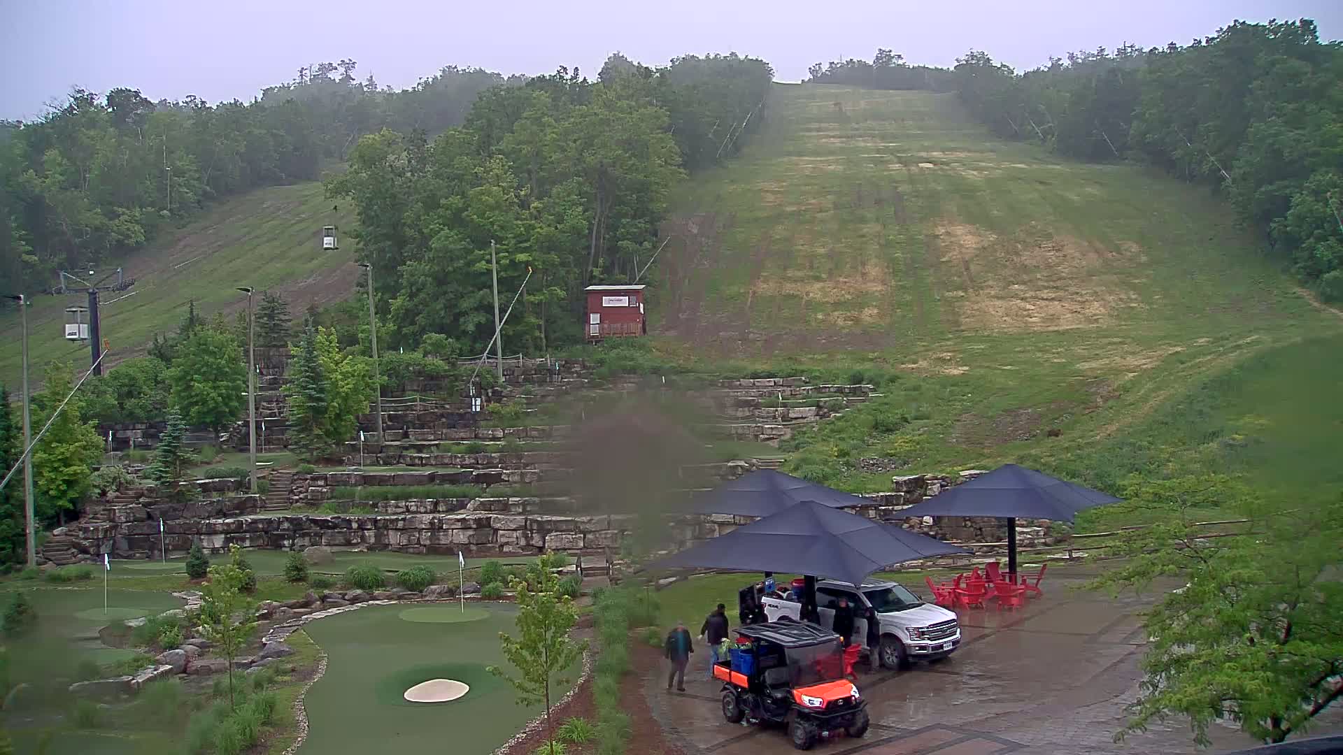 Blue Mountain Village Base Ski Slope and Ropeway Live Cam - Collingwood, Blue Mountains, Simcoe, Ontario, Canada