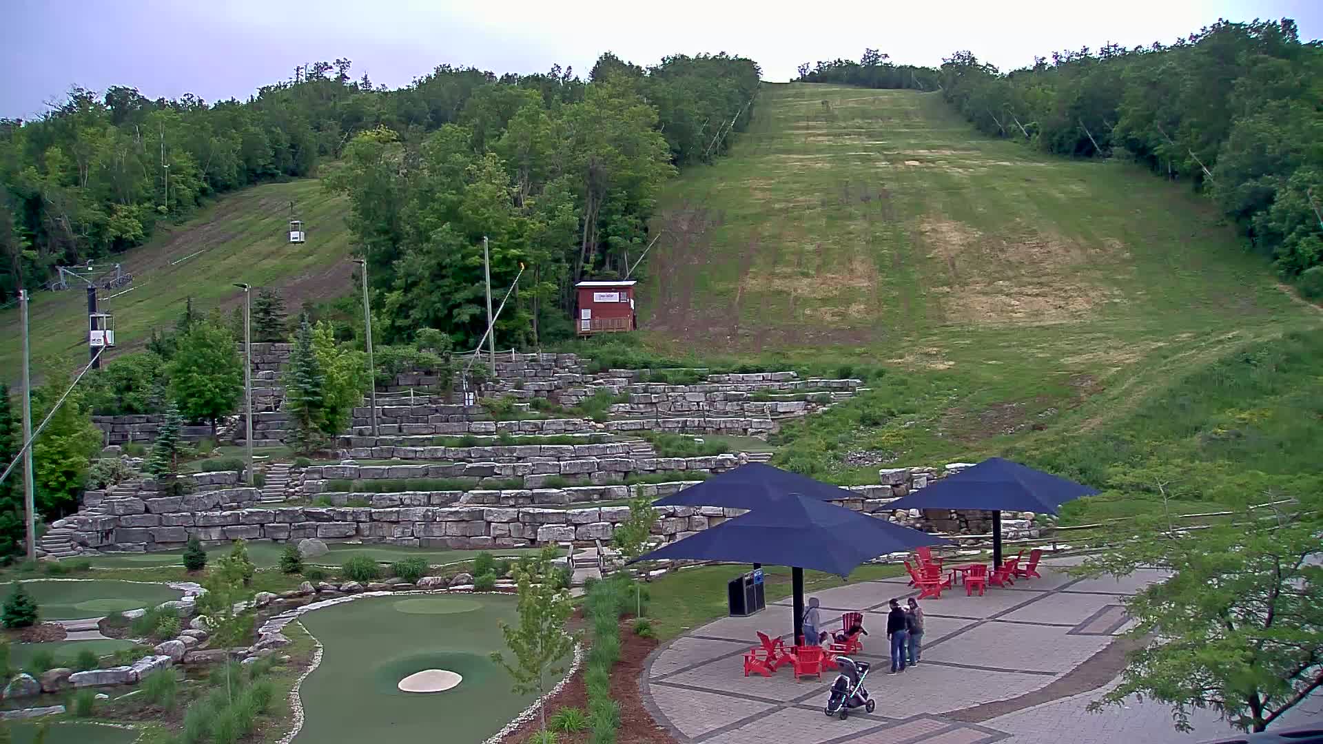 Blue Mountain Village Base Ski Slope and Ropeway Live Cam - Collingwood, Blue Mountains, Simcoe, Ontario, Canada