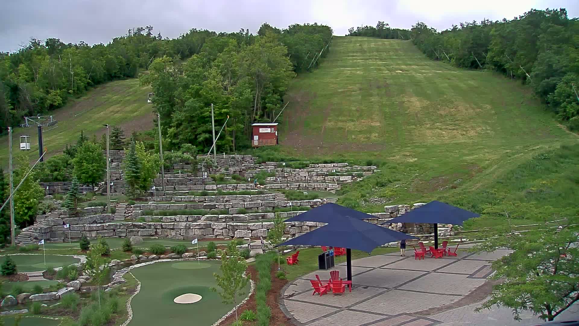 Blue Mountain Village Base Ski Slope and Ropeway Live Cam - Collingwood, Blue Mountains, Simcoe, Ontario, Canada