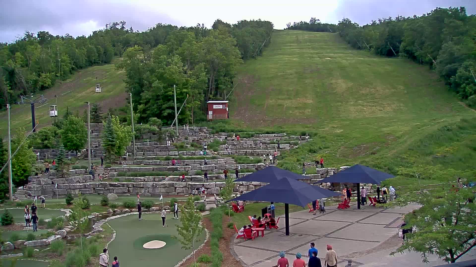 Blue Mountain Village Base Ski Slope and Ropeway Live Cam - Collingwood, Blue Mountains, Simcoe, Ontario, Canada