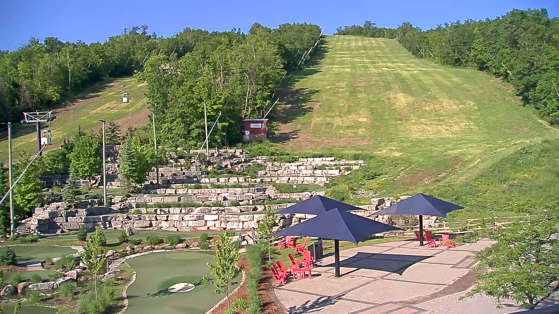 Blue Mountain Village Base Ski Slope and Ropeway Live Cam - Collingwood, Blue Mountains, Simcoe, Ontario, Canada
