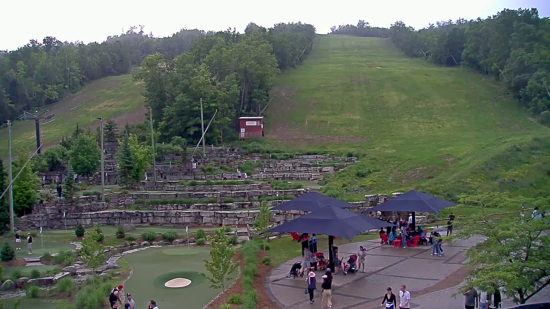 Blue Mountain Village Base Ski Slope and Ropeway Live Cam - Collingwood, Blue Mountains, Simcoe, Ontario, Canada