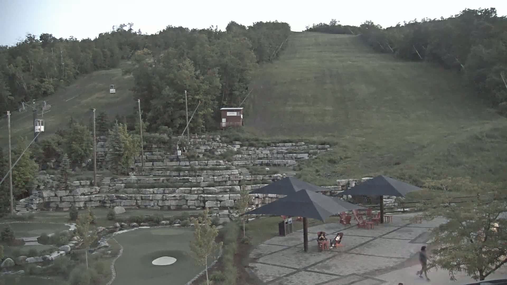 Blue Mountain Village Base Ski Slope and Ropeway Live Cam - Collingwood, Blue Mountains, Simcoe, Ontario, Canada