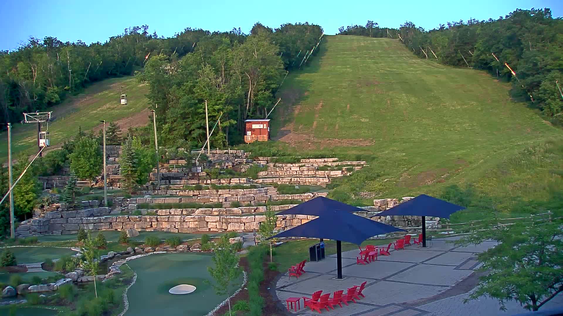 Blue Mountain Village Base Ski Slope and Ropeway Live Cam - Collingwood, Blue Mountains, Simcoe, Ontario, Canada