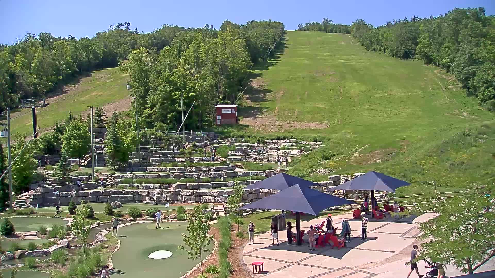 Blue Mountain Village Base Ski Slope and Ropeway Live Cam - Collingwood, Blue Mountains, Simcoe, Ontario, Canada